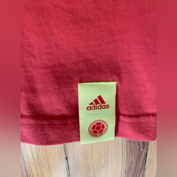 Adidas T-shirt  - Picture 3 of 8